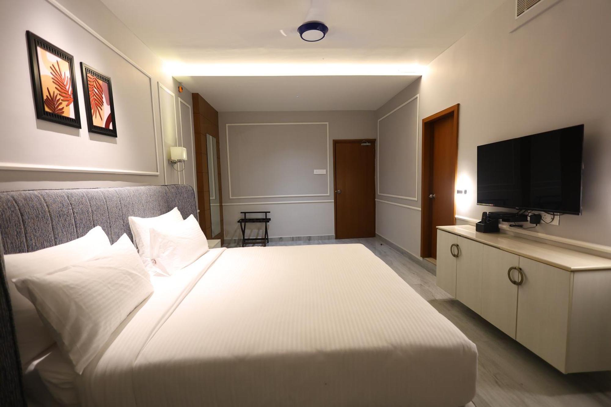The Oaks Elite Hotel Kalaburagi Luaran gambar